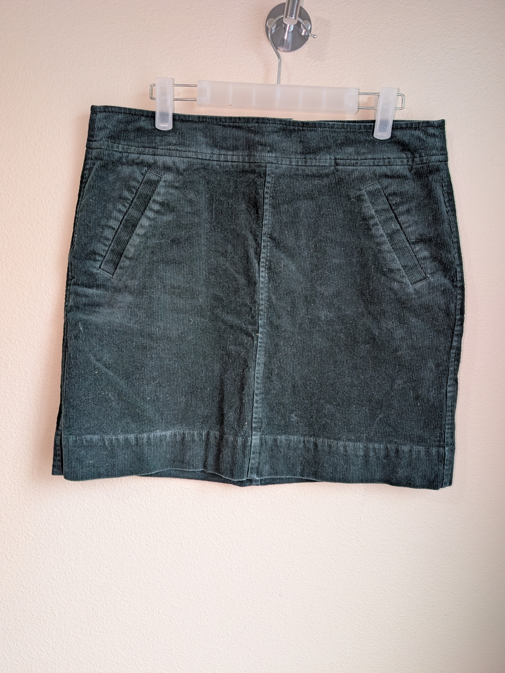 LOFT Corduroy Mini Pocket Skirt with Zipper Back size 8